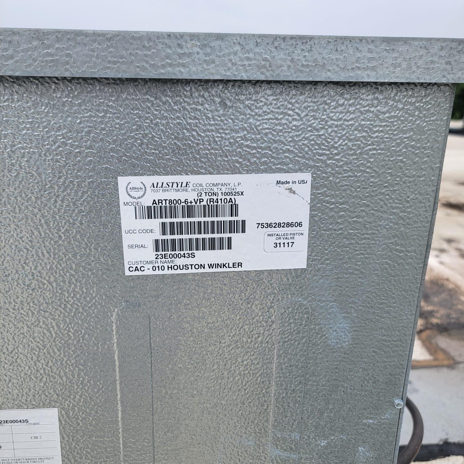 rooftop HVAC equipment maintenance for a Galleria Uptown home