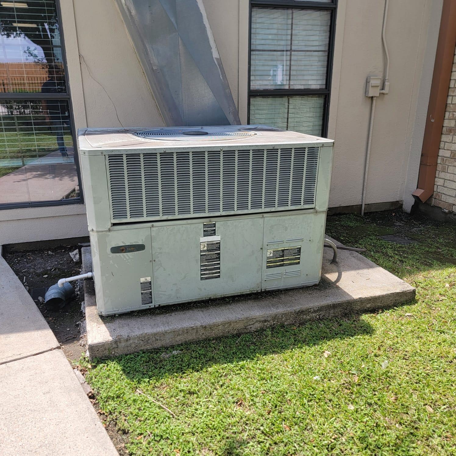 Aging Trane packaged unit before replacement